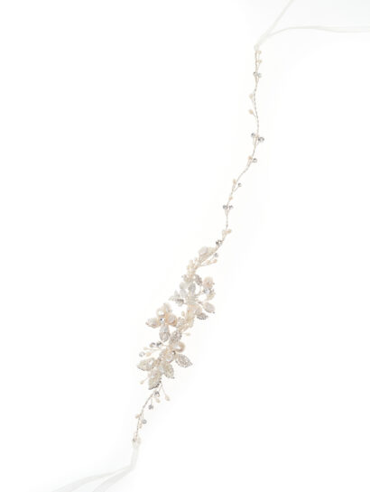 Zilver / ivoorkleurig haarsieraad met bladeren, versierd met zoetwaterparels en strass steentjes. Ook verkrijgbaar in goud met pastelkleur – BB8580 € 120