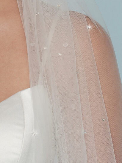 Bruidssluier versierd met kristallen en strass-steentjes S401 300cm €180